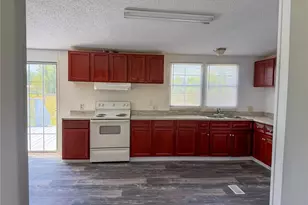 898 Brisson Rd, Saint Pauls, NC 28384 - Photo 2
