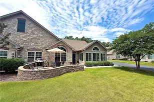 107 W Chelsea Ct, Southern Pines, NC 28387 - Photo 2