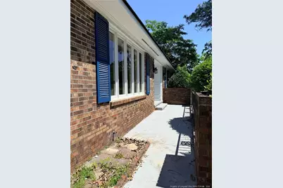 425 Dunmore Road, Fayetteville, NC 28303 - Photo 2
