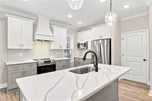 16620 Titmouse Ct, Wagram, NC 28396 - Photo 8