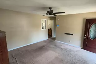 311 Glen Canyon Dr, Fayetteville, NC 28303 - Photo 2