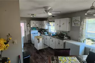 311 Glen Canyon Dr, Fayetteville, NC 28303 - Photo 4