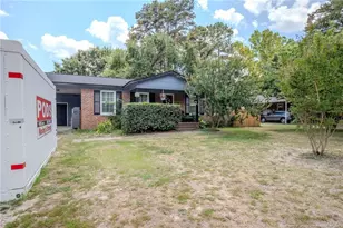 3230 Periwinkle Dr, Fayetteville, NC 28306 - Photo 10