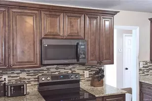 1922 Sloan Ave, Fayetteville, NC 28312 - Photo 8