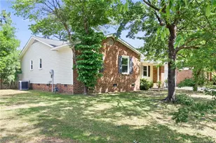 2109 Hollyridge Pl, Fayetteville, NC 28304 - Photo 32