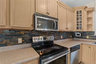 109 Canyon Ct, Sanford, NC 27332 - Photo 14