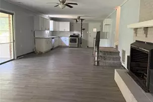 1404 Valencia Dr, Fayetteville, NC 28303 - Photo 14