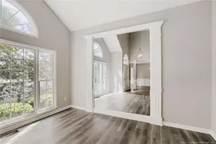 101 Dovershire Ct, Cary, NC 27513 - Photo 4