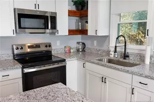 212 Gertrude St, Fayetteville, NC 28303 - Photo 8
