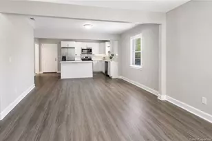110 W Sunset Dr, Red Springs, NC 28377 - Photo 2
