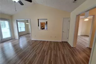 3681 Pioneer Dr, Hope Mills, NC 28348 - Photo 10