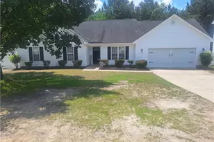 3681 Pioneer Dr, Hope Mills, NC 28348 - Photo 1