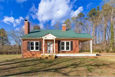 2200 W Third Street, Siler City, NC 27344 - Photo 2