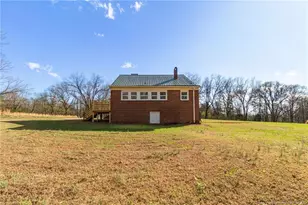 2200 W 3rd St, Siler City, NC 27344 - Photo 34