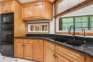 2204 Honey Ln, Hope Mills, NC 28348 - Photo 34