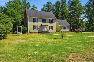3891 Berkley Ln, Lumberton, NC 28360 - Photo 2