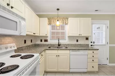 425 Cityview Lane, Fayetteville, NC 28301 - Photo 8