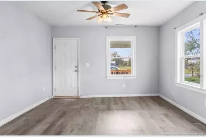 313, 315 S Racepath Street, Fayetteville, NC 28301 - Photo 8