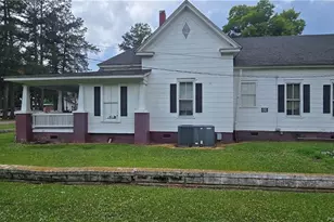 203 Jackson St, Rowland, NC 28340 - Photo 2