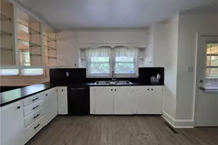 505 W 24th St, Lumberton, NC 28358 - Photo 16