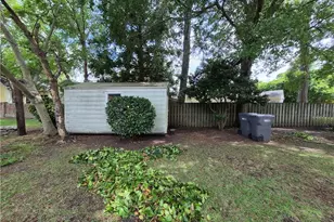 505 W 24th St, Lumberton, NC 28358 - Photo 6