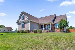 314 Bridle Dr, Raeford, NC 28376 - Photo 2