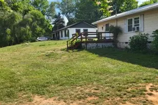 476 Allman Dr, Franklin, NC 28734 - Photo 2