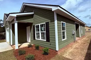 308 Lee St, Spring Lake, NC 28390 - Photo 2