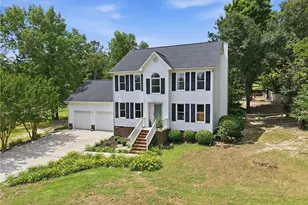 962 Lakeridge Dr, Cameron, NC 28326 - Photo 2