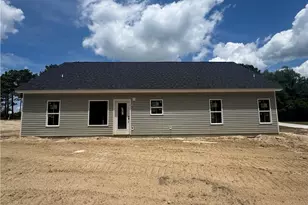130 McNeill St, Hope Mills, NC 28314 - Photo 2