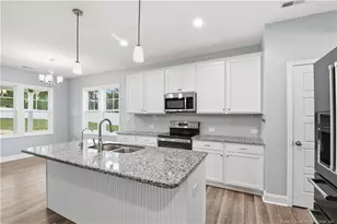220 Nairn St, Fayetteville, NC 28311 - Photo 8