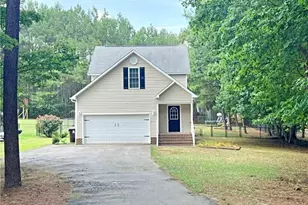 511 N Franklin Dr, Sanford, NC 27330 - Photo 1