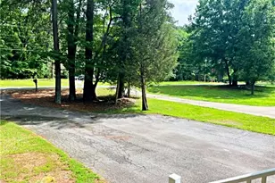 511 N Franklin Dr, Sanford, NC 27330 - Photo 50