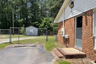 4959-A Fieldcrest Dr, Fayetteville, NC 28303 - Photo 2