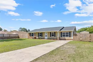 5938 Spinner Rd, Hope Mills, NC 28348 - Photo 4