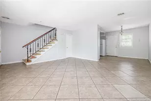 2328 Barrington Cir, Fayetteville, NC 28303 - Photo 10