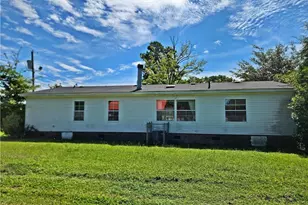 608 Old Whiteville Rd, Lumberton, NC 28358 - Photo 2