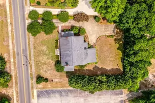 212 E 3rd Ave, Red Springs, NC 28377 - Photo 48