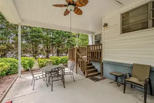 212 E 3rd Ave, Red Springs, NC 28377 - Photo 8