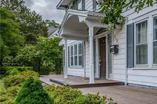 212 E 3rd Ave, Red Springs, NC 28377 - Photo 6