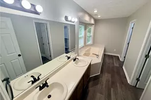 632 Bromsworth Trail, Fayetteville, NC 28311 - Photo 16
