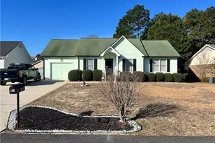 5305 Thackeray Dr, Fayetteville, NC 28306 - Photo 1