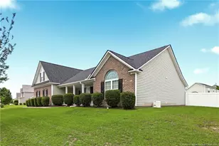 325 Ranier Dr, Raeford, NC 28376 - Photo 2