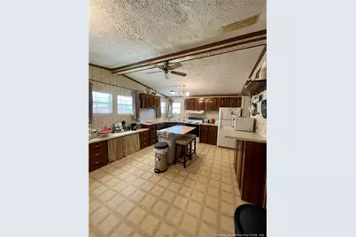 2661 The Avenue, Clinton, NC 28328 - Photo 6