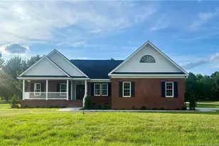18 Floral Springs Rd, Lumberton, NC 28360 - Photo 1