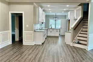 18 Floral Springs Rd, Lumberton, NC 28360 - Photo 8