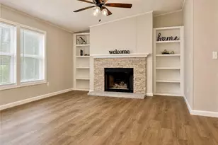 142 Phillips Dr, Lumberton, NC 28358 - Photo 10