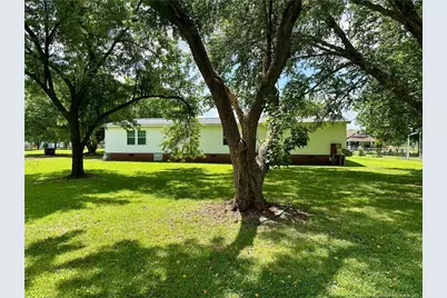 142 Phillips Drive, Lumberton, NC 28358 - Photo 4