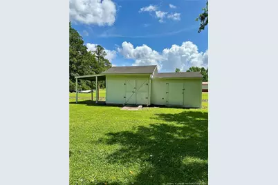142 Phillips Drive, Lumberton, NC 28358 - Photo 6