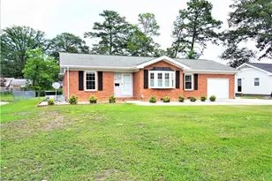 319 Whitney Dr, Fayetteville, NC 28303 - Photo 2